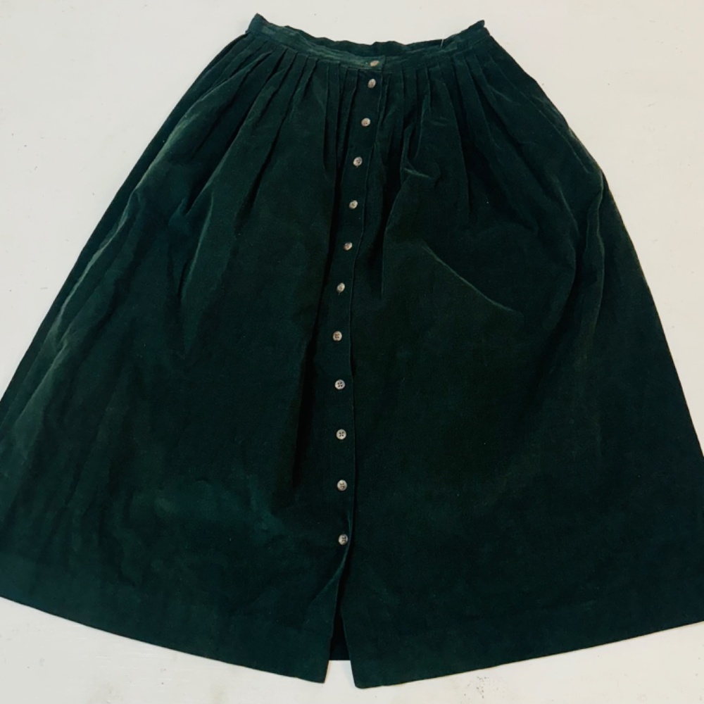 Gorgeous dark green fine corduroy midi skirt from Ralph Lauren from the 80s. But - Picture 7 of 13